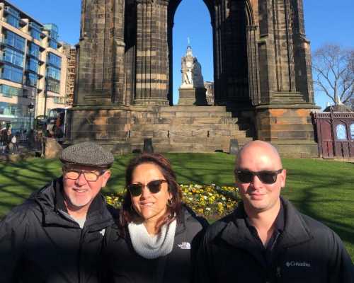 A Day in Edinburgh's Embrace