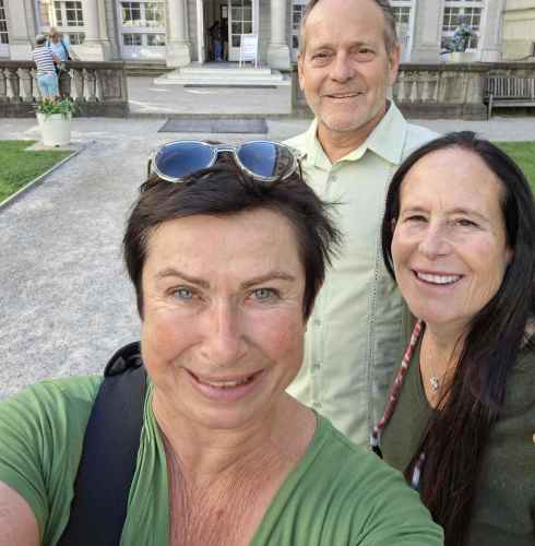 Heritage Unveiled: Capturing Memories Together