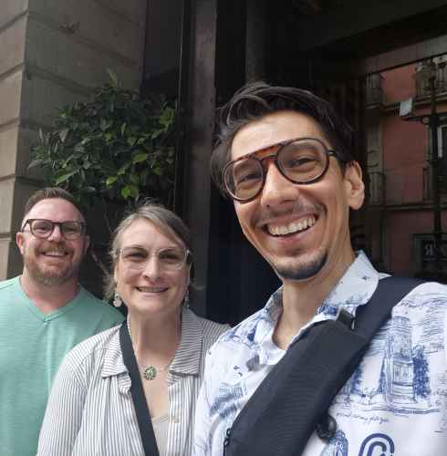 Cherishing a lighthearted moment on a sunny Mexico City day.