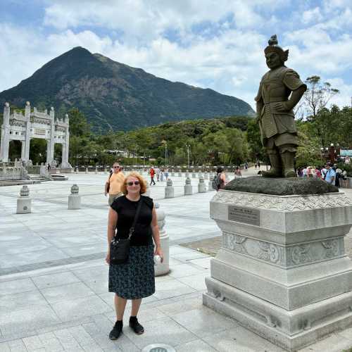 Traveler's Pause in Historic Serenity