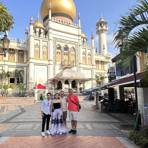Sunny Day at the Majestic Mosque