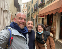 Wandering Timeless Alleys and Making Local Connections