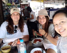 Street eats and good company at a local Thai food stop
