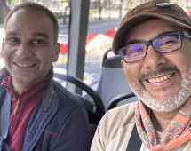 Sharing Stories on the Move