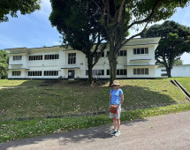 The Traveler's Pause: Serenity Under the Sun