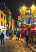 Dublin at Night: Local Guide to Music, Walks, Food, Film