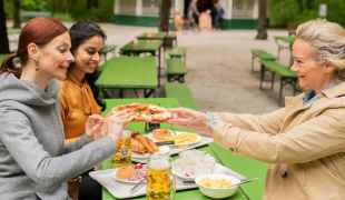 Munich’s Culinary Soul: A Bavarian Food Experience in Old Town