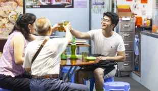 Neon Night Bites: A Local’s Guide to Hong Kong’s Best Eats