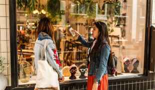 Dutch design: shopping experience