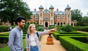 Essential Perth: Famous Sites & Local Stories