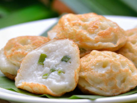 Kanom Krok - Coconut pudding Kanom Krok - Coconut pudding