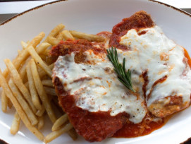 Sydney's Favorite Chicken Parmigiana Sydney's Favorite Chicken Parmigiana
