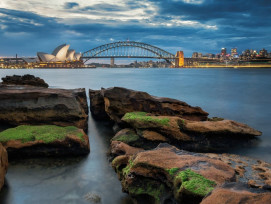 Mrs Macquarie’s Chair Mrs Macquarie’s Chair