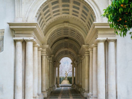 Change your Perspective, Borromini Style, at Palazzo Sp Change your Perspective, Borromini Style, at Palazzo Sp