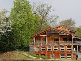 Discover A Secret Island At Bois de la Cambre Discover A Secret Island At Bois de la Cambre