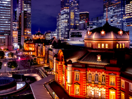 Tokyo station at night Tokyo station at night