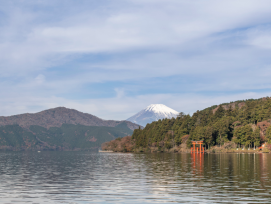 Amazing views of Mount Fuji from Lake Ashi, Hakone, Jap