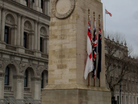 WW2 Memorial Statue