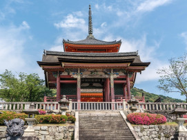 Stunning view of Kiyomizu-dera Temple in Kyoto Image by Michelle Pitzel from Pixabay Stunning view of Kiyomizu-dera Temple in Kyoto Image by Michelle Pitzel from Pixabay