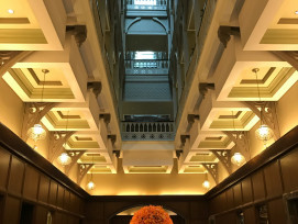 Stylish hotel lobby in the business district Photo by bhagya ashar on Unsplash Stylish hotel lobby in the business district Photo by bhagya ashar on Unsplash