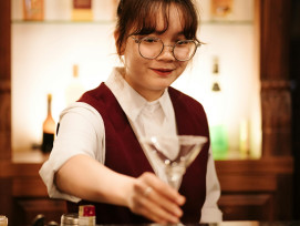 Traditional mama-san serving drinks with warm smile Photo by Q. Hưng Phạm on pexels Traditional mama-san serving drinks with warm smile Photo by Q. Hưng Phạm on pexels