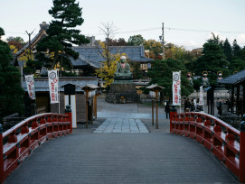 Quiet temple grounds early in the morning before crowds arrive Photo by Markus Winkler on Unsplash Quiet temple grounds early in the morning before crowds arrive Photo by Markus Winkler on Unsplash