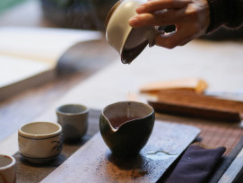 Master's hands performing tea ceremony with traditional utensils in a historical tearoom Photo by Huang 211 on Unsplash Master's hands performing tea ceremony with traditional utensils in a historical tearoom Photo by Huang 211 on Unsplash