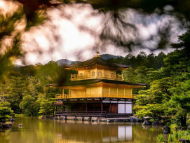 Kinkaku-ji Golden Pavilion reflected perfectly in still pond water Photo by Naitian(Tony) Wang on Unsplash Kinkaku-ji Golden Pavilion reflected perfectly in still pond water Photo by Naitian(Tony) Wang on Unsplash