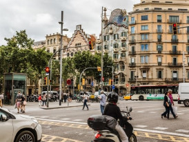 Is there Uber in Barcelona, Spain?