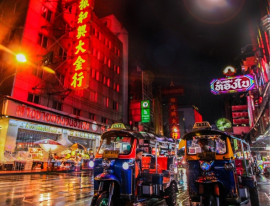 Know the address of where you’re staying, in Thai 