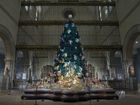 Be in awe of the Met Museum Christmas Tree