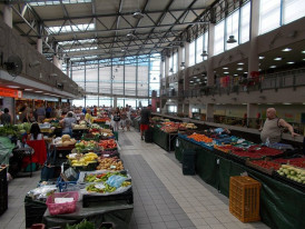 Fehérvári Street Market