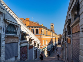 Stroll passed Venice’s most iconic sights