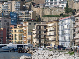 Take a walk by Via Caracciolo e Lungomare di Napoli