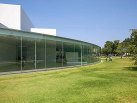 Enjoy the 21st Century Museum of Contemporary Art