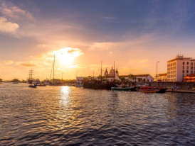 Take a boat trip by night
