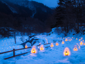 Candles lighting the path to the hot spring baths