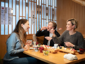 Taste Japanese cuisine and learn about culinary traditi