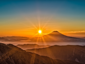Day trip to see the sunset behind Mount Fuji, Japan