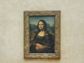 Gaze at the world's most famous painting
