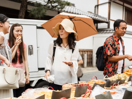 Recommended attire and items to bring for the full blos