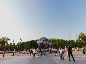Universal Studios Japan entrance gate. Image by Joshua Tsu from Unsplash