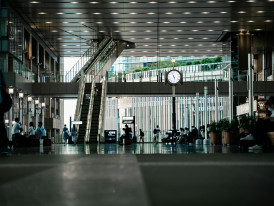 Crowds moving through Osaka Station  Photo by Satoshi Hirayama Pexels