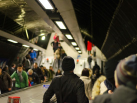Crowded O station concourse during morning rush hour with commuters Photo by ClickerHappy on pexels
