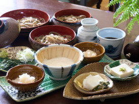 Elegant Kyoto kaiseki meal presentation showing Buddhist culinary influences Photo by Buddy AN on Unsplash
