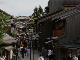 Local host sharing intimate neighborhood knowledge and personal cultural insights Photo by Rafael Otaki on Unsplash