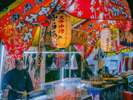 Temporary food stalls: Photo by Jenny Mavimiro: Pexels