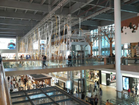 Luxury shopping mall interior with elegant displays. Photo by Vishal Tiwari on Unsplash