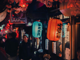 Street vendor with colorful lanterns Photo by Sophie Keen on Unsplash