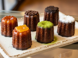 French style mini-cakes from Canele-dou